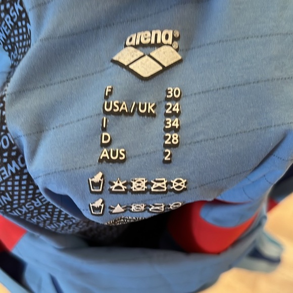 Arena. Open Back. Size 24. First like a 26 - Picture 4 of 4